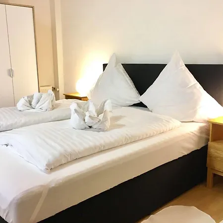 City Hotel Diez Отель 2*